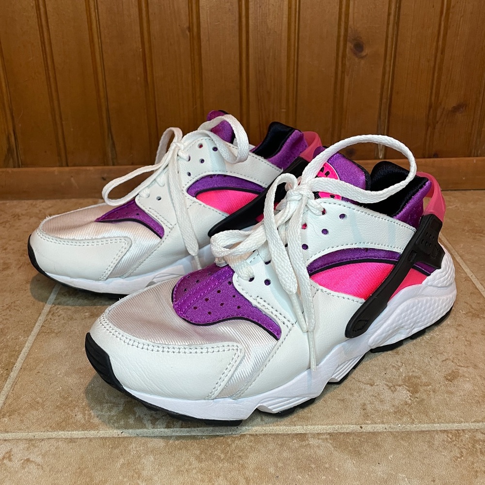 Nike Huaraches Sneakers